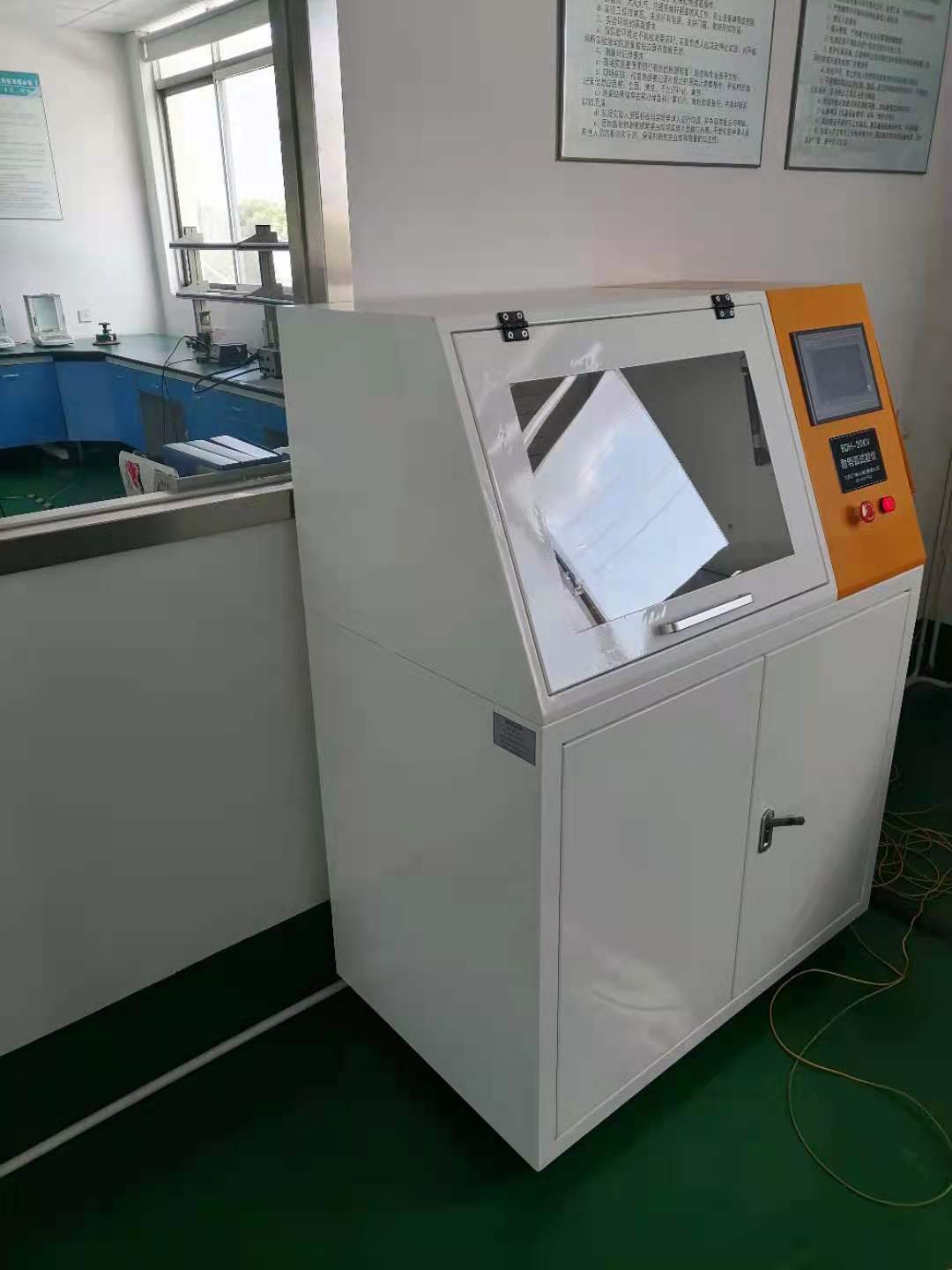 嫩叶草满18点此进在线