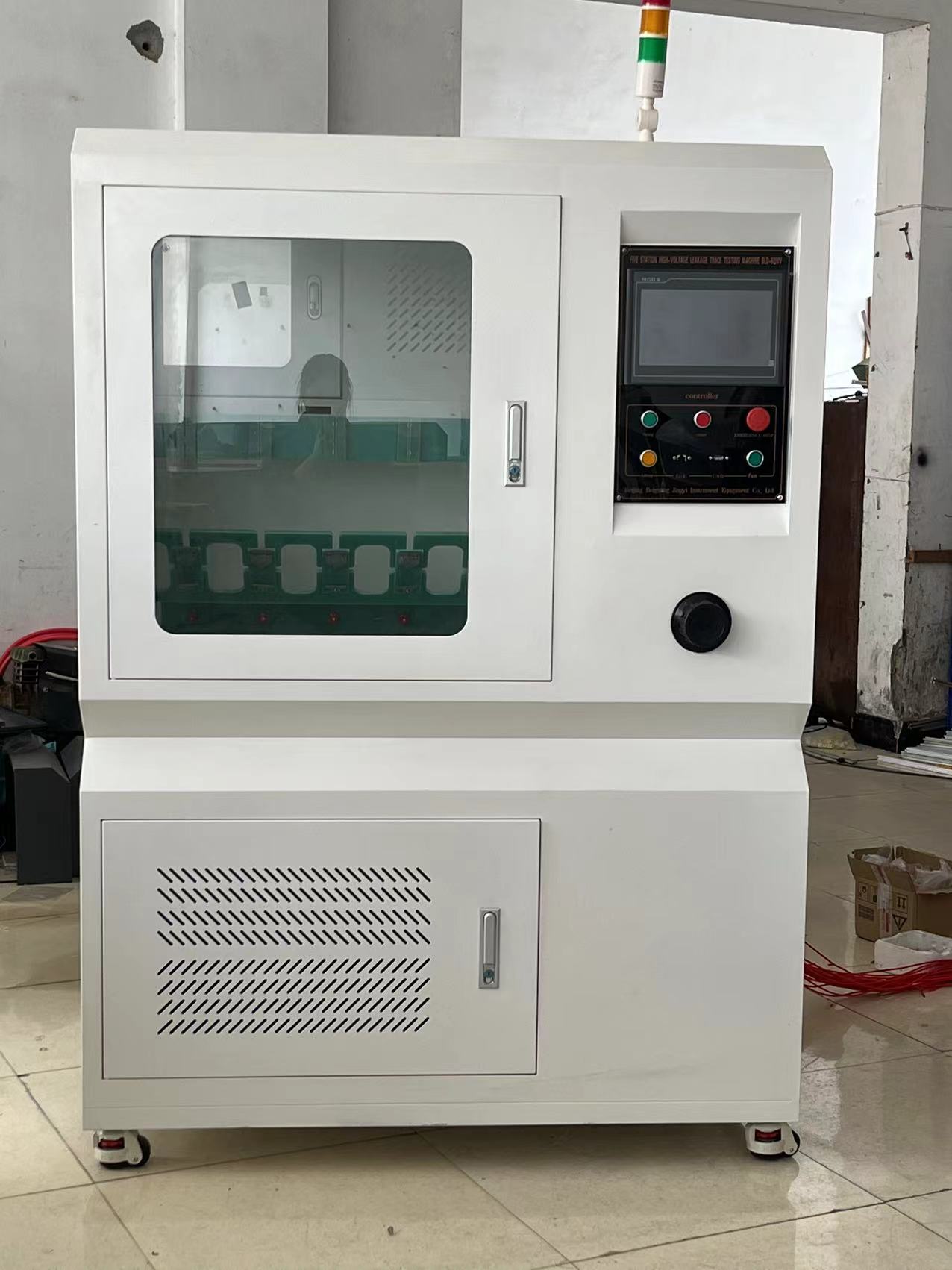 嫩叶草满18点此进在线